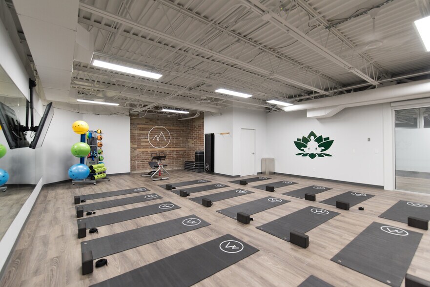 More Photos Of 500 E Timpanogos Pky, Orem Office For Sale