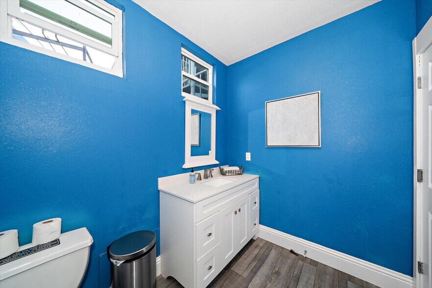 More Photos Of 2400 Bayshore Blvd, Dunedin Marina For Sale