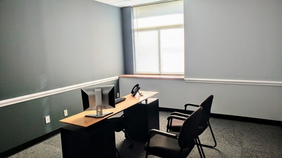More Photos Of 3623 Latrobe Dr, Charlotte Coworking Space