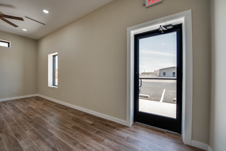 More Photos Of 1808 N FM 1788, Midland Warehouse For Lease