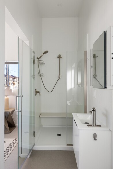 More Photos Of 161 N Garden St, Ventura Apartments For Sale