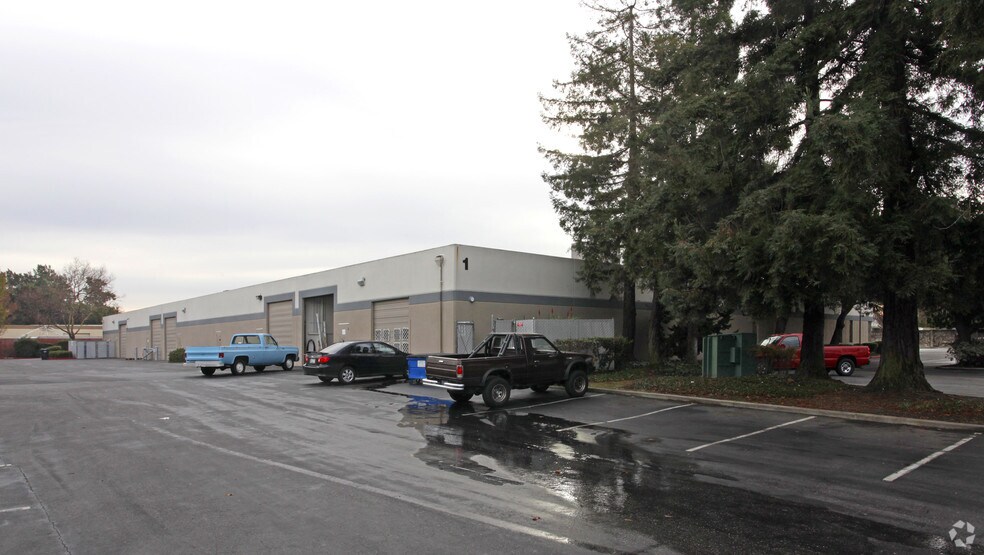 More Photos Of 1145-1155 Tasman Dr, Sunnyvale Light Manufacturing For Lease
