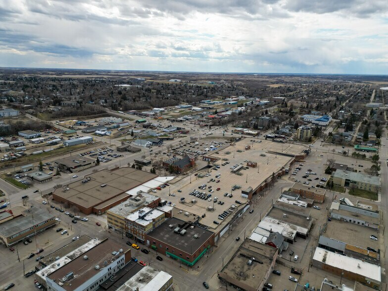 More Photos Of 1403 Central Ave, Prince Albert General Retail For Sale