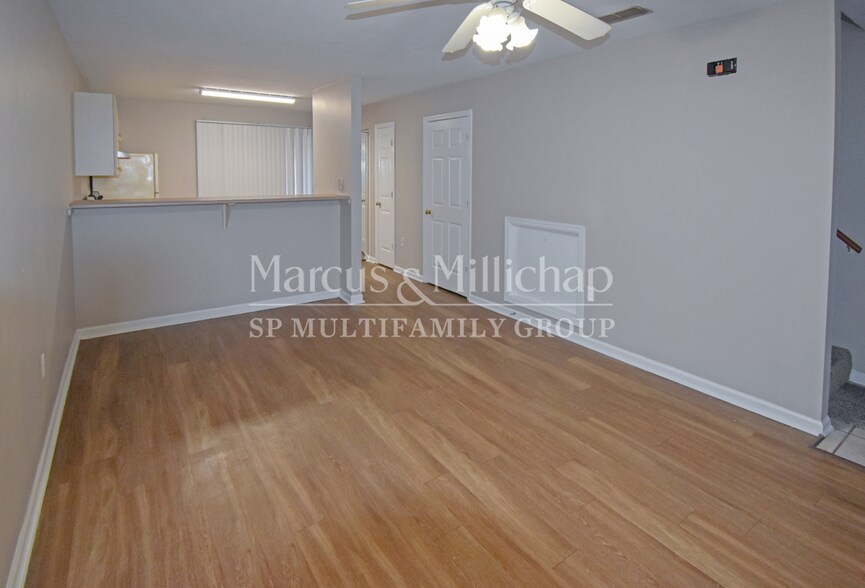 More Photos Of 132 Dixie Dr, Tallahassee Apartments For Sale