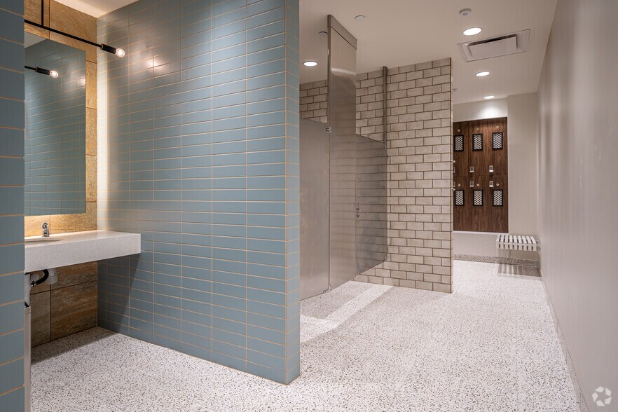More Photos Of 10603 W Sam Houston Pky N, Houston Unknown For Lease