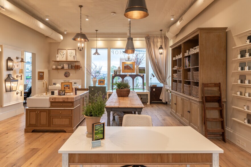 More Photos Of 3775 S Highland Dr, Millcreek Office For Lease