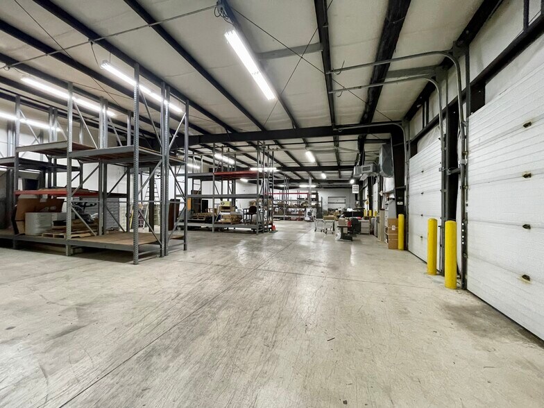 More Photos Of 4510-4520 Progress Dr, Columbus Warehouse For Lease