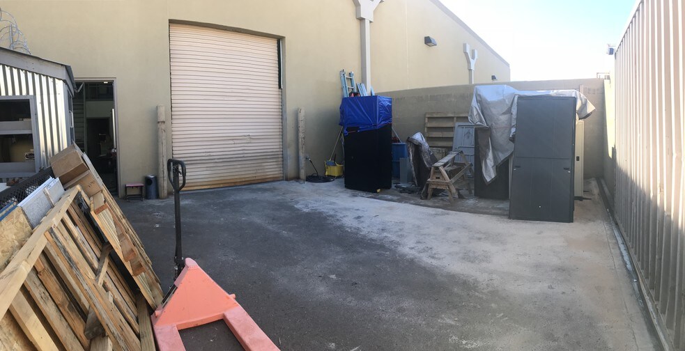 More Photos Of 4450 E McLellan Rd, Mesa Light Distribution For Lease