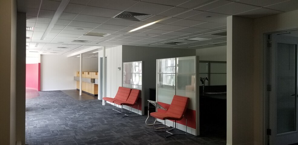 More Photos Of 551 Passaic Ave, West Caldwell Freestanding For Lease