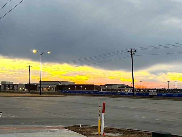 More Photos Of 1400 N Coit Rd, McKinney Unknown For Lease