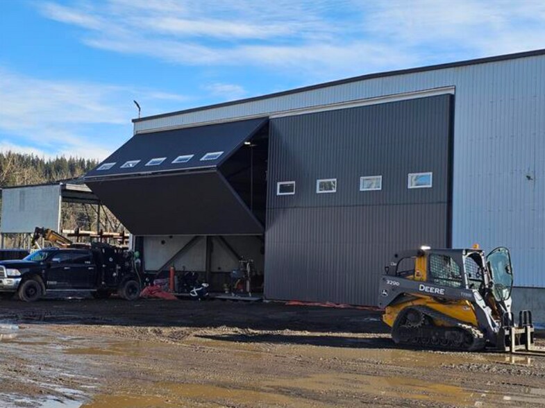 More Photos Of 1655 River Rd, Prince George Industrial For Lease