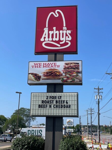 More Photos Of 3573 Springdale Rd, Cincinnati Fast Food For Sale