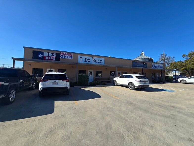 Primary Photo Of 301 S Franklin St, Holland Storefront For Lease