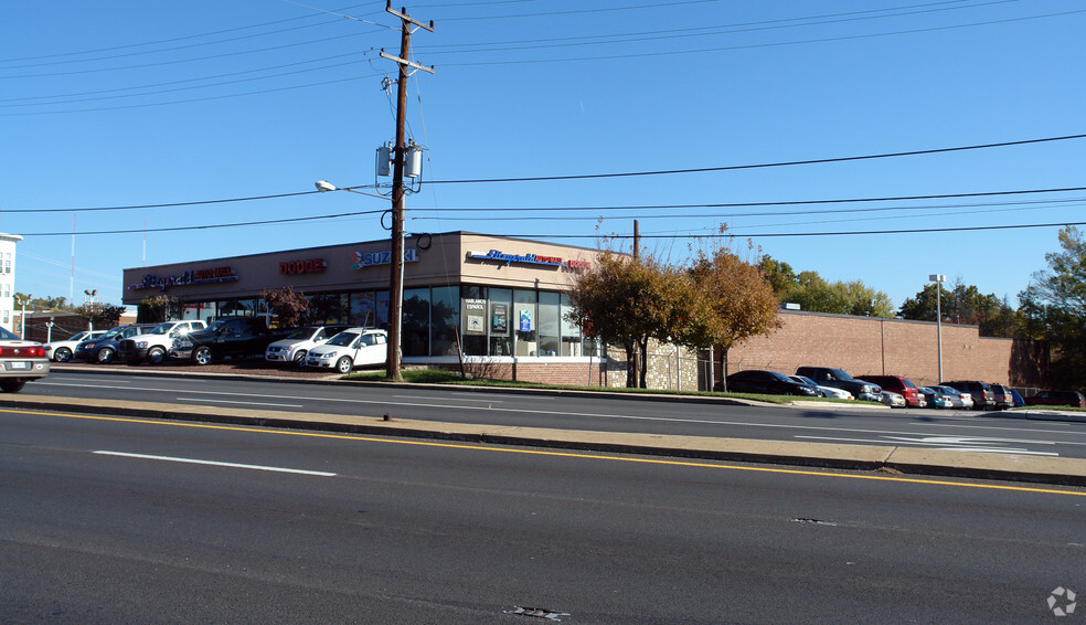 Primary Photo Of 10915 Georgia Ave, Silver Spring Auto Dealership For Lease