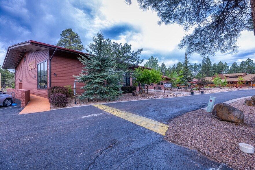 More Photos Of 5829 Buck Springs Rd, Pinetop Hotel For Sale