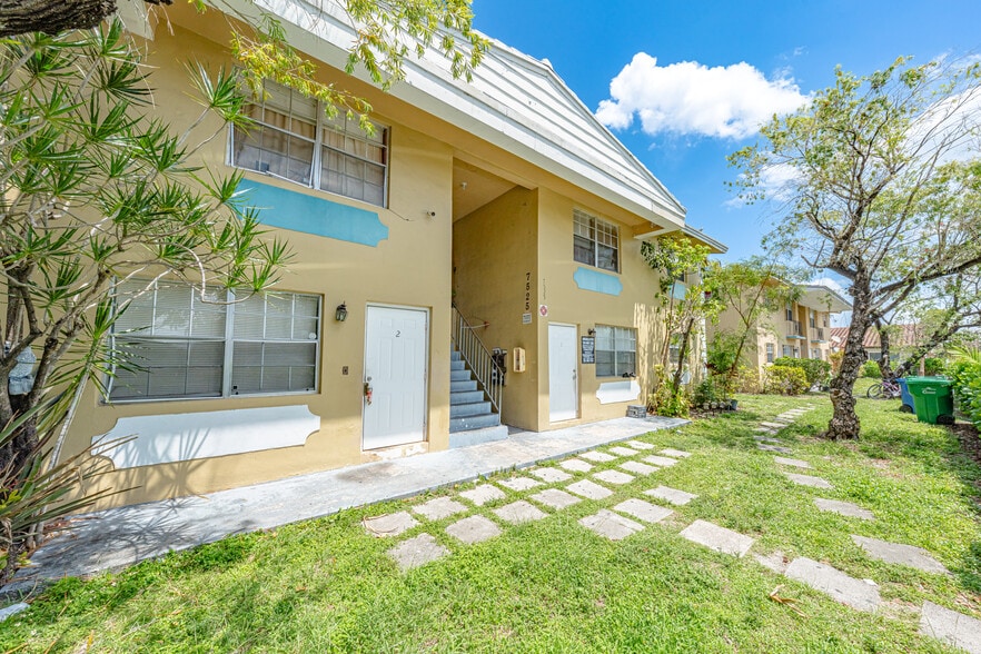 More Photos Of 7523-7525 NW 44th Ct, Coral Springs Apartments For Sale