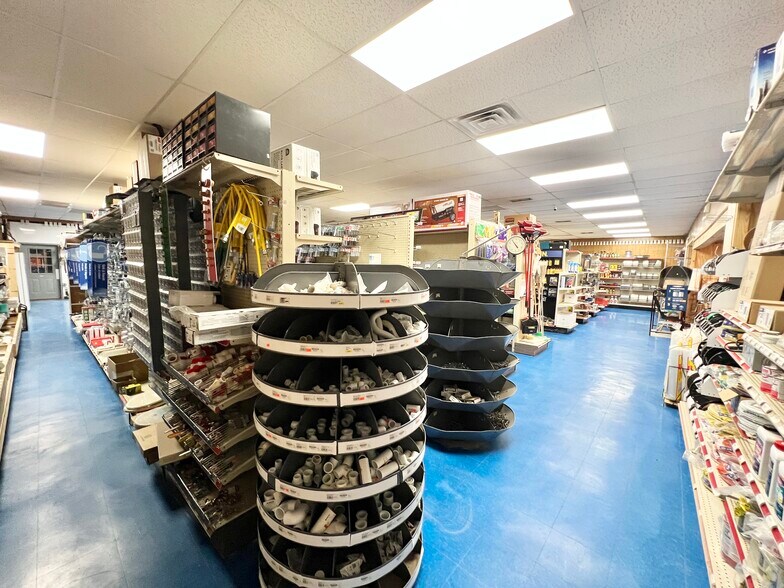 More Photos Of 11660 Highway 96, Millport Auto Repair For Lease