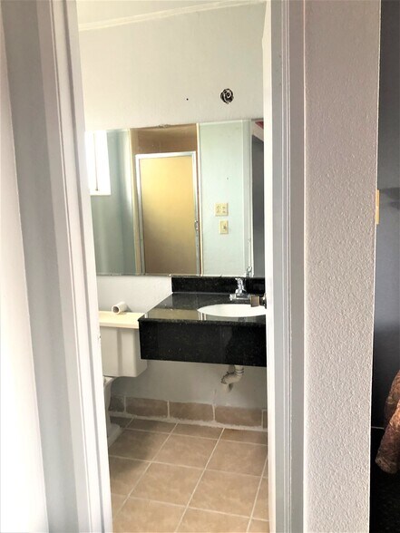 More Photos Of 1709 W Historic Highway 66, Gallup Hospitality For Sale