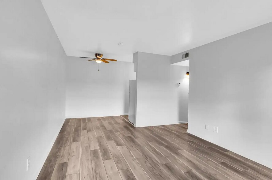 More Photos Of 7602-7604 Garrison Rd, Louisville Apartments For Sale