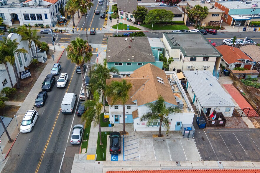 More Photos Of 1964-1968 Sunset Cliffs Blvd, San Diego Medical For Sale