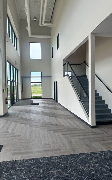 More Photos Of 3125 Red Fife Rd, Winnipeg Distribution For Sale