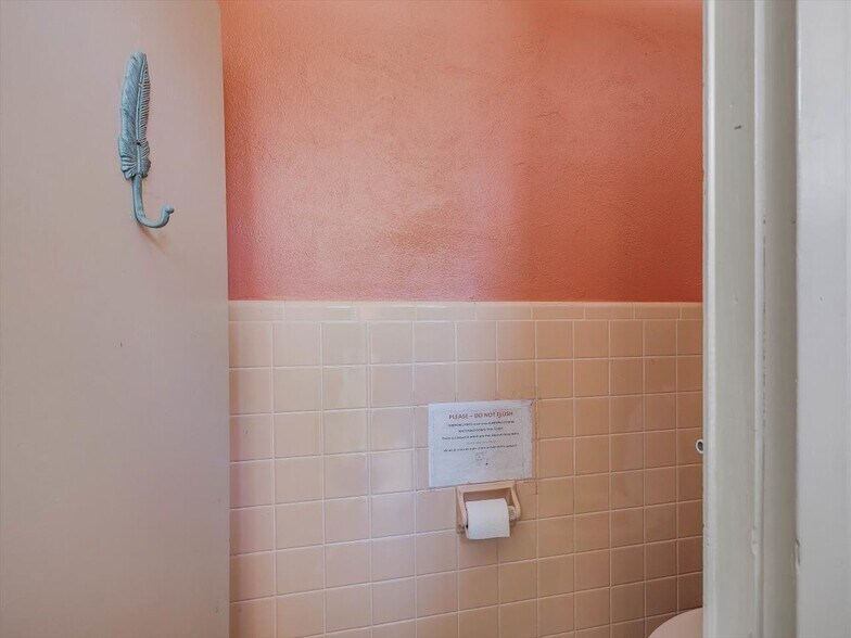 More Photos Of 8874 NC-87 Hwy, Graham Flex For Lease