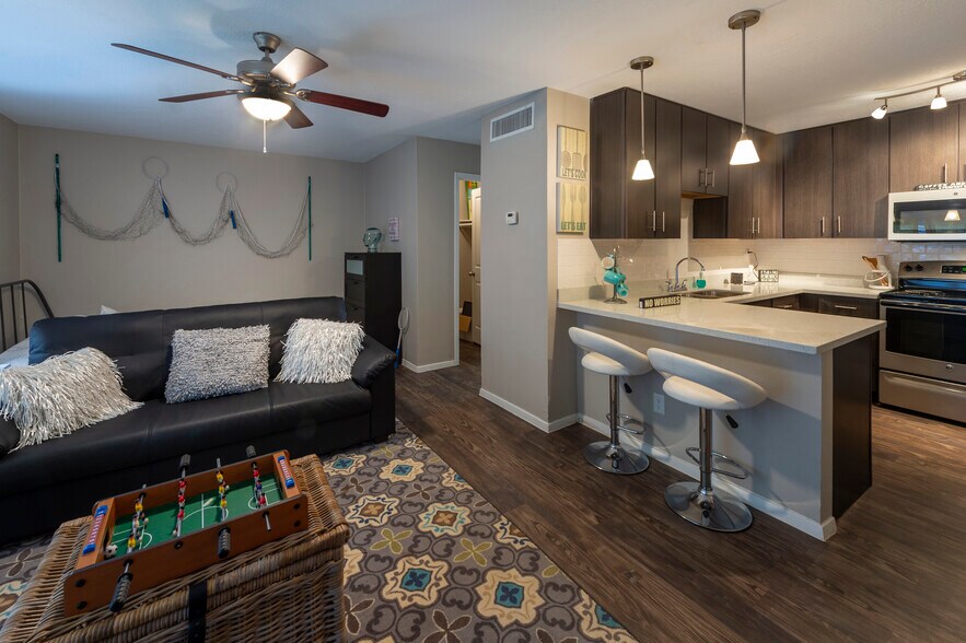 More Photos Of 3902 College Main, Bryan Apartments For Sale