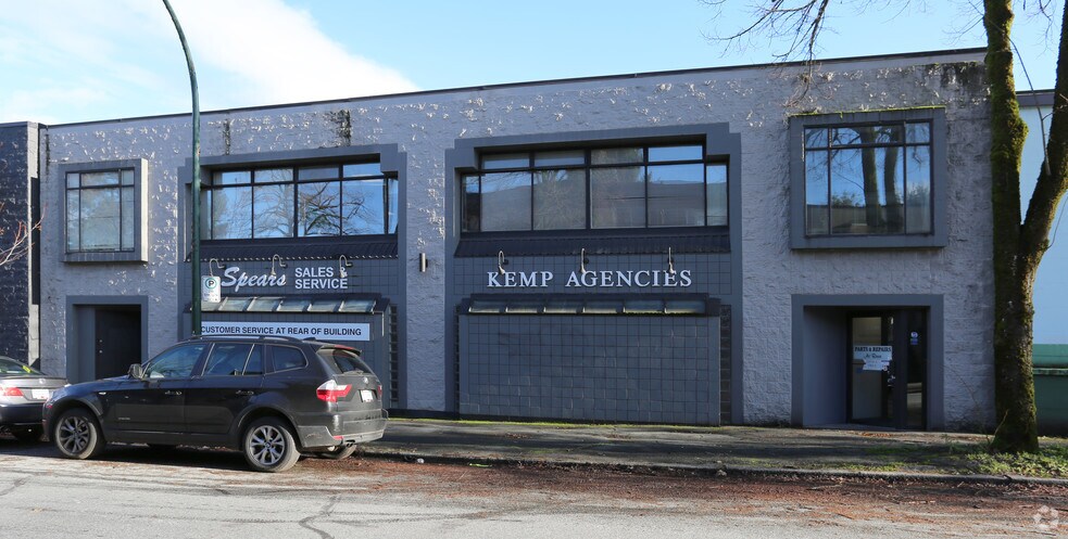 More Photos Of 3586-3590 Commercial St, Vancouver Warehouse For Lease