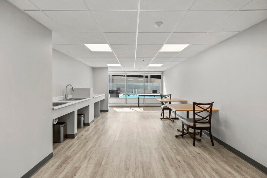 More Photos Of 50 Morgan St, Hartford Apartments For Sale