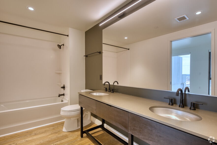 More Photos Of 600 W Main St, Charlottesville Apartments For Lease