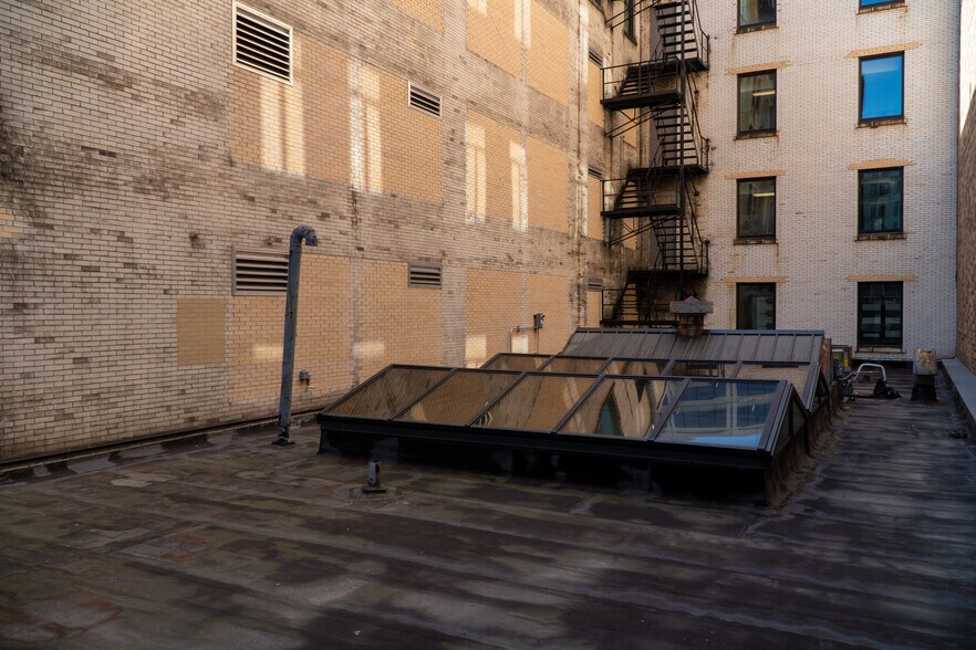 More Photos Of 312 E Wisconsin Ave, Milwaukee Medical For Sale