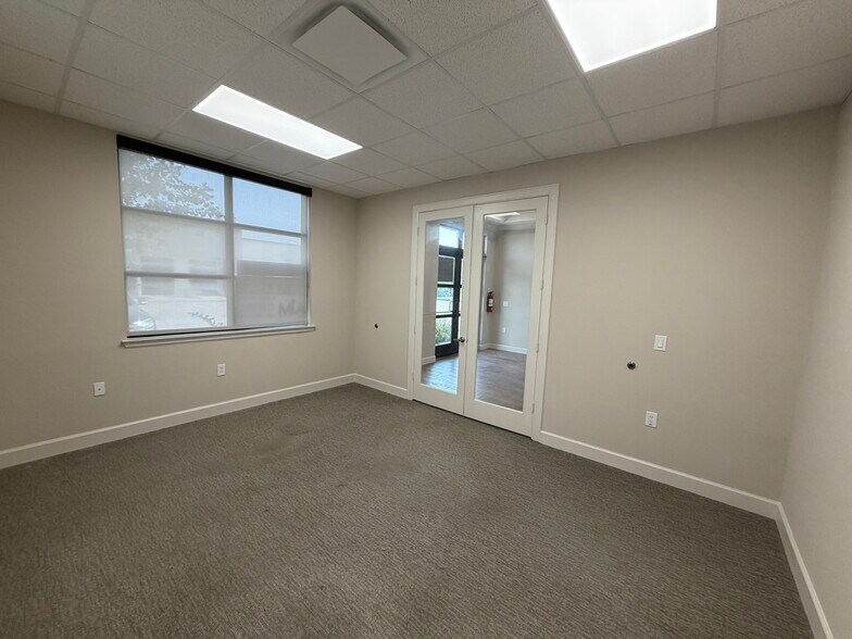 More Photos Of 8118 Fry Rd, Cypress Office For Lease