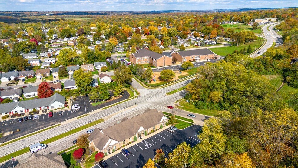 More Photos Of 1081 N University Blvd, Middletown Office For Lease