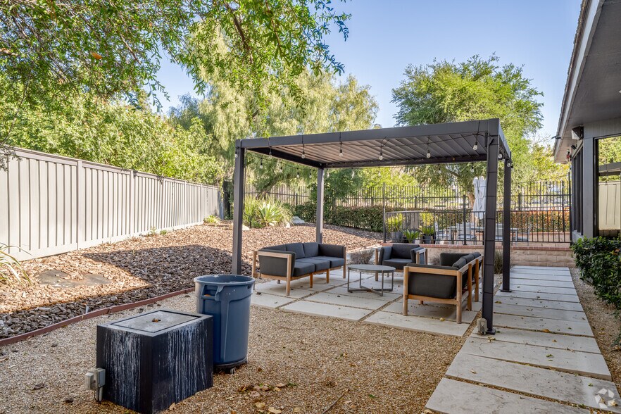 More Photos Of 669 Cliffside Dr, San Dimas Office For Lease