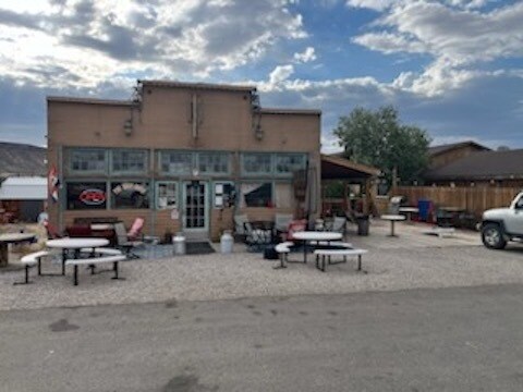 More Photos Of 305 Columbia Ave, Goldfield Bar For Sale