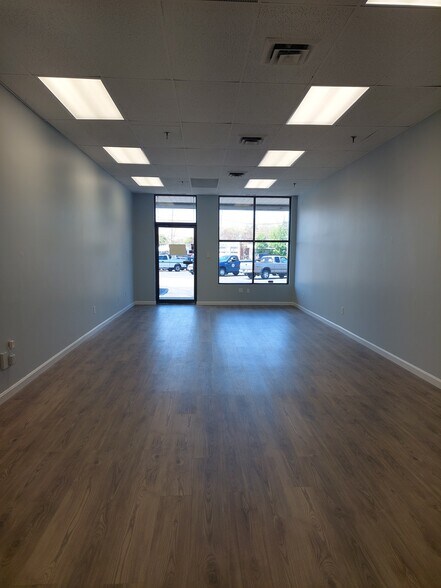 More Photos Of 35 Lowell St, Wilmington Storefront For Lease
