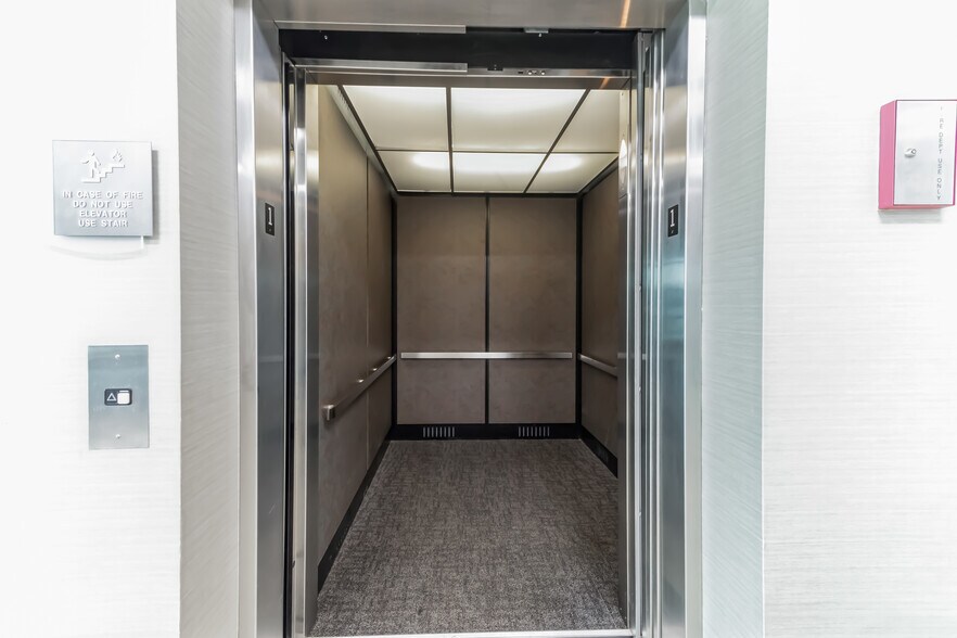 More Photos Of 5250 E US Highway 36, Avon Medical For Lease