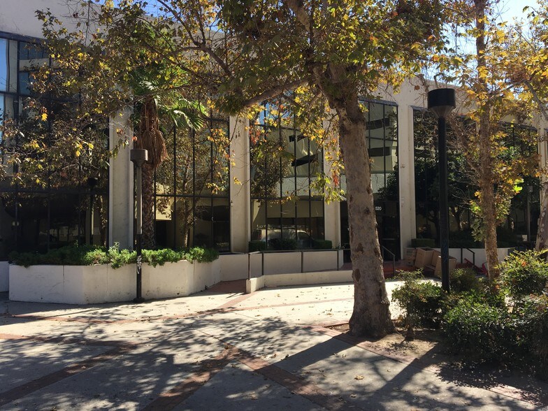 More Photos Of 520 W Santa Ana Blvd, Santa Ana Office For Lease