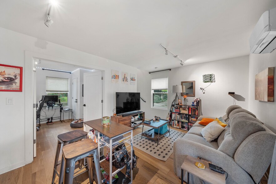 More Photos Of 56 E 32nd St, Kansas City Apartments For Sale