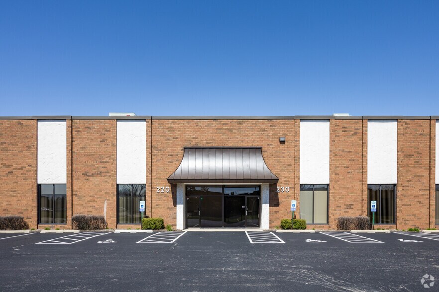 More Photos Of 180-230 Messner Dr, Wheeling Warehouse For Lease