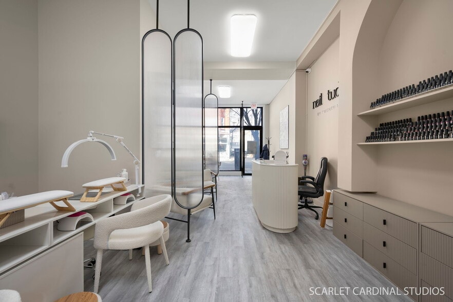 More Photos Of 2956 N Lincoln Ave, Chicago General Retail For Lease