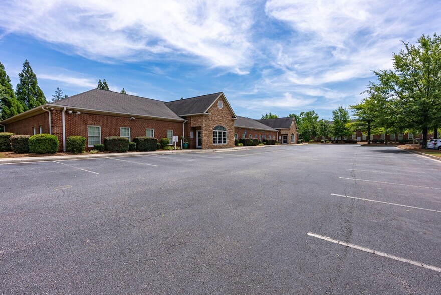 More Photos Of 1500 Langford Dr, Watkinsville Medical For Sale
