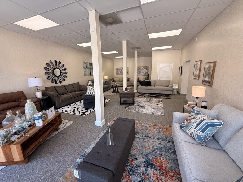 More Photos Of 21 Main St, Titusville General Retail For Sale