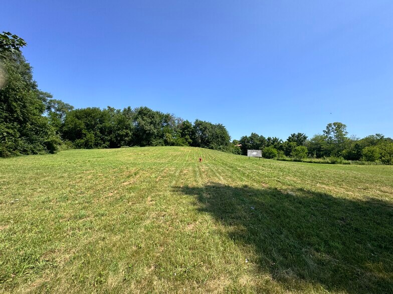 More Photos Of 1120 W Spring St, South Elgin Land For Sale