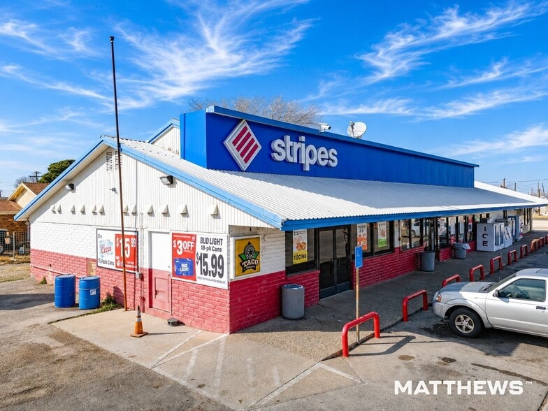 More Photos Of 1115 S Dal Paso St, Hobbs Service Station For Sale