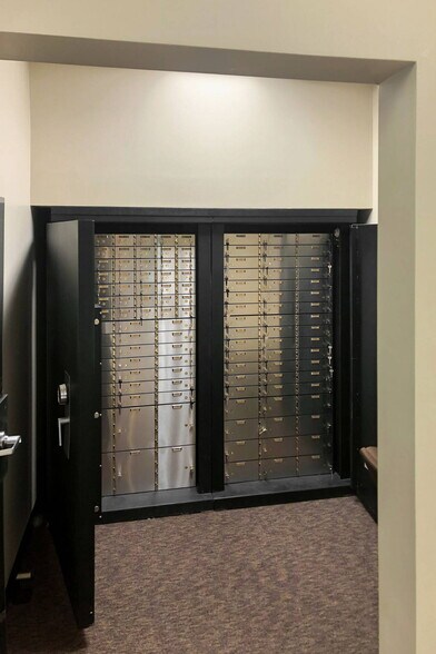 More Photos Of 291 E Hwy CC, Nixa Bank For Lease