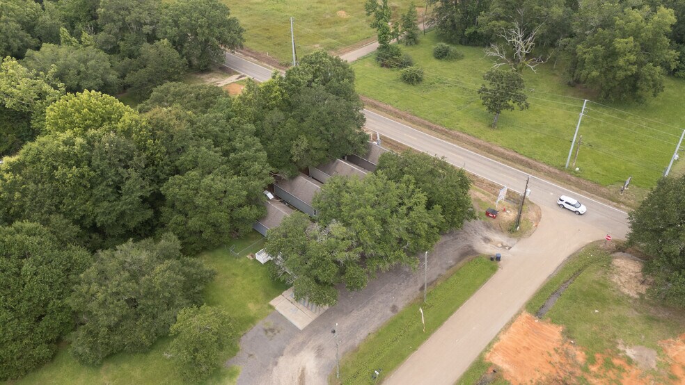 More Photos Of 53517 Harvest Ln, Loranger Office For Sale