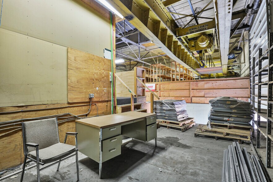 More Photos Of 1311 East St, Pittsfield Industrial For Sale
