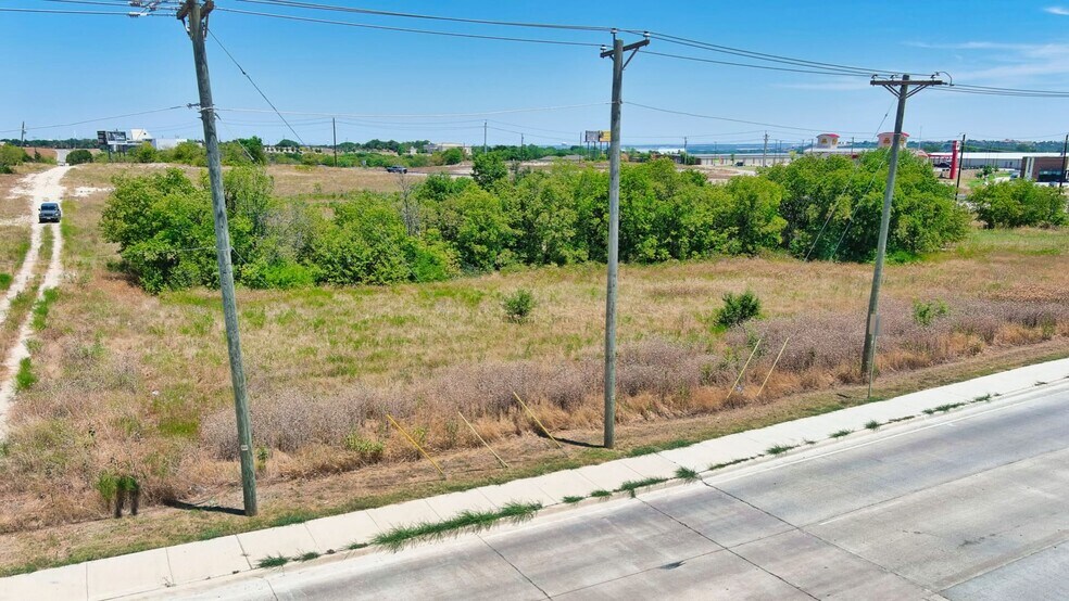 More Photos Of Interstate 30 @ Chapel Creek, Fort Worth Land For Sale