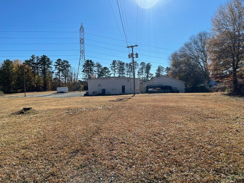 More Photos Of 304-306 E Jenkins St, Dallas Manufacturing For Sale